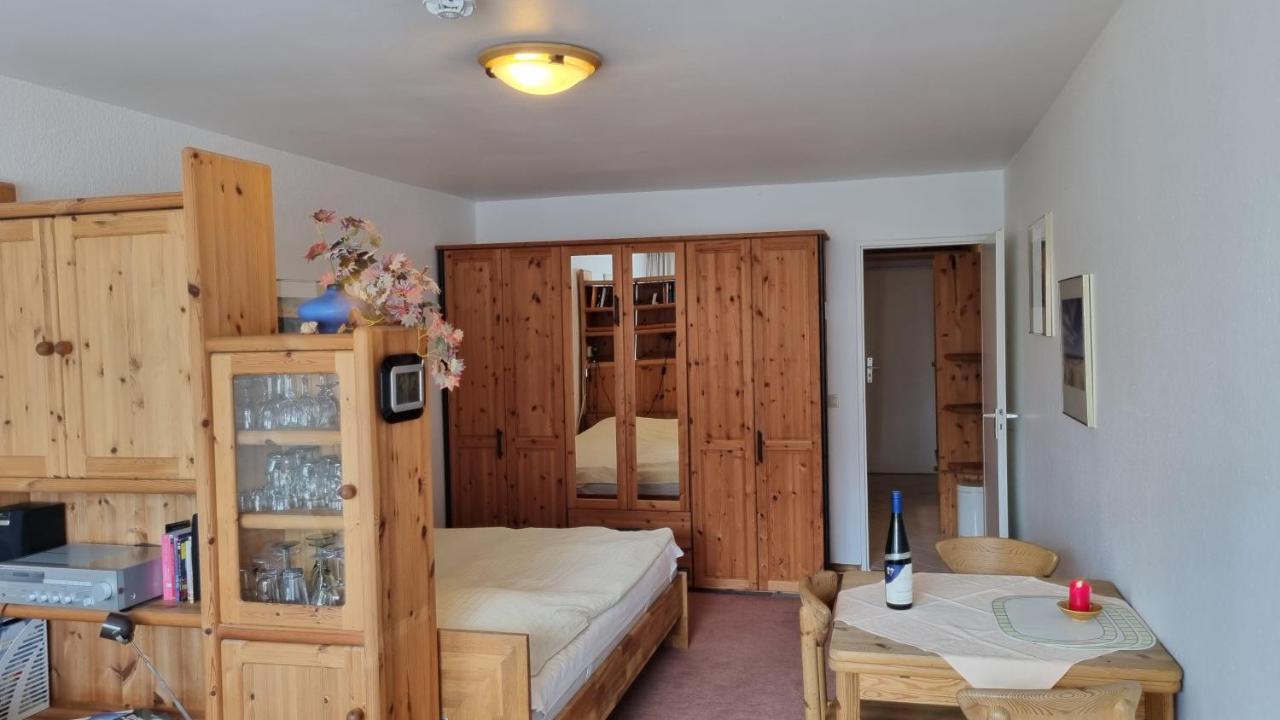 Apartment 6